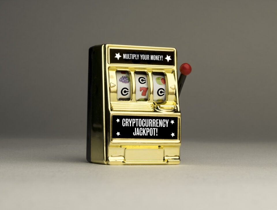 Cryptocurrency & the online gambling industry? 6 Conceptual cryptocurrency gambling slot machine